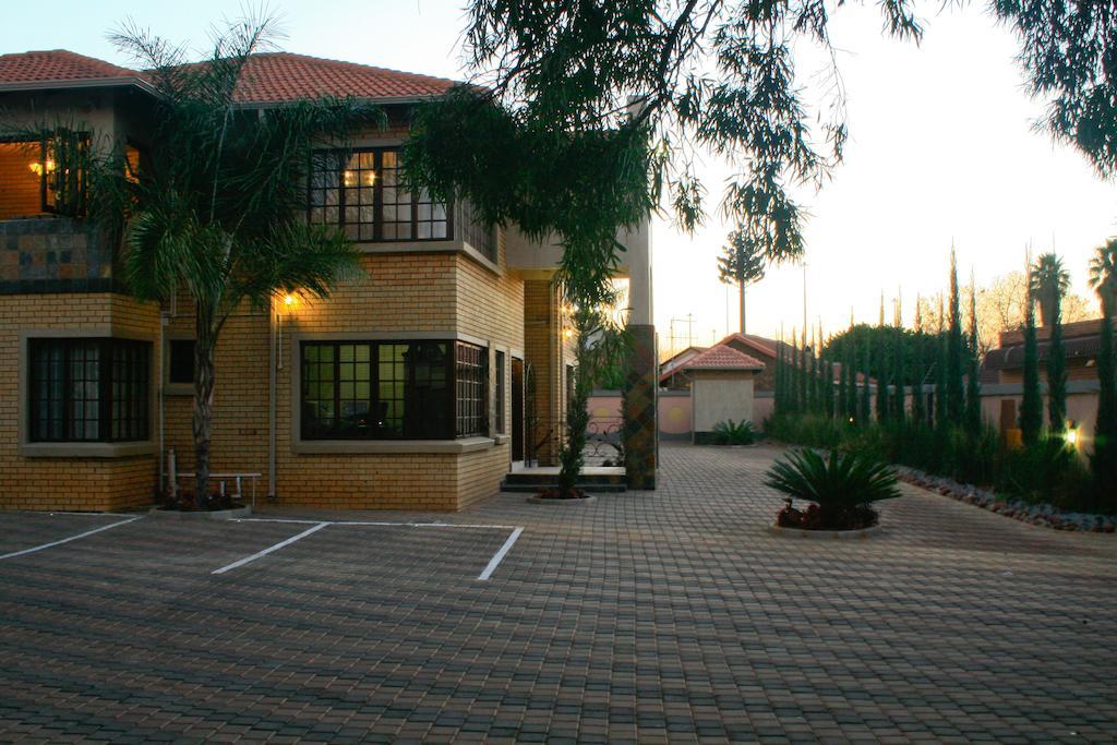 Eco Park Lodge Центурион Екстериор снимка