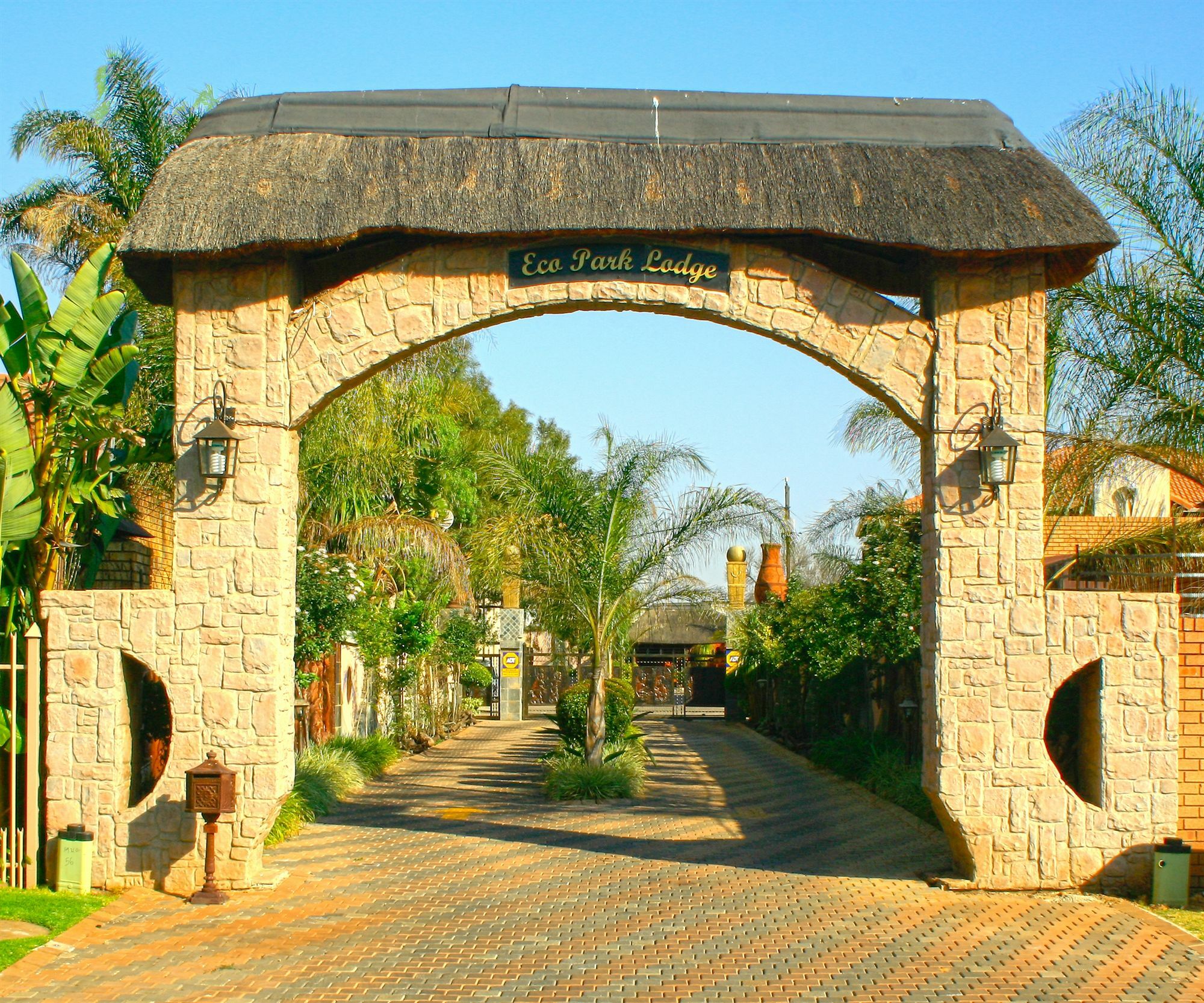 Eco Park Lodge Центурион Екстериор снимка